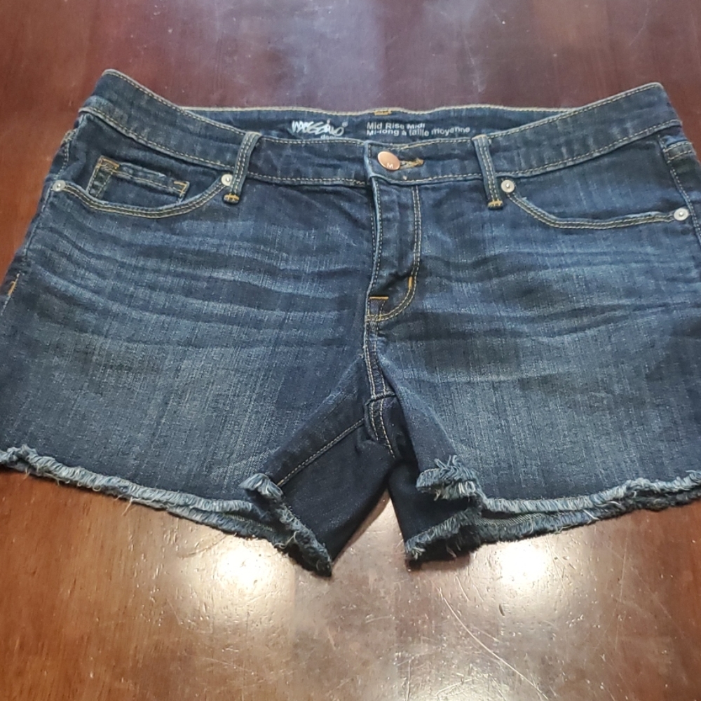 Sexy cut off shorts